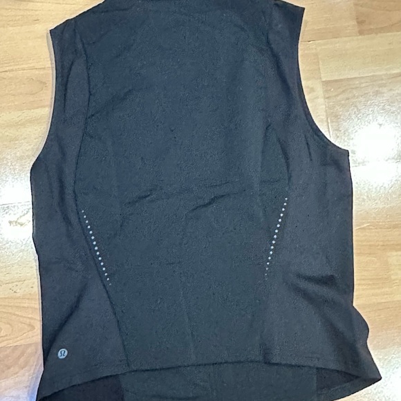 New Push Your Pace Vest - Picture 8 of 9